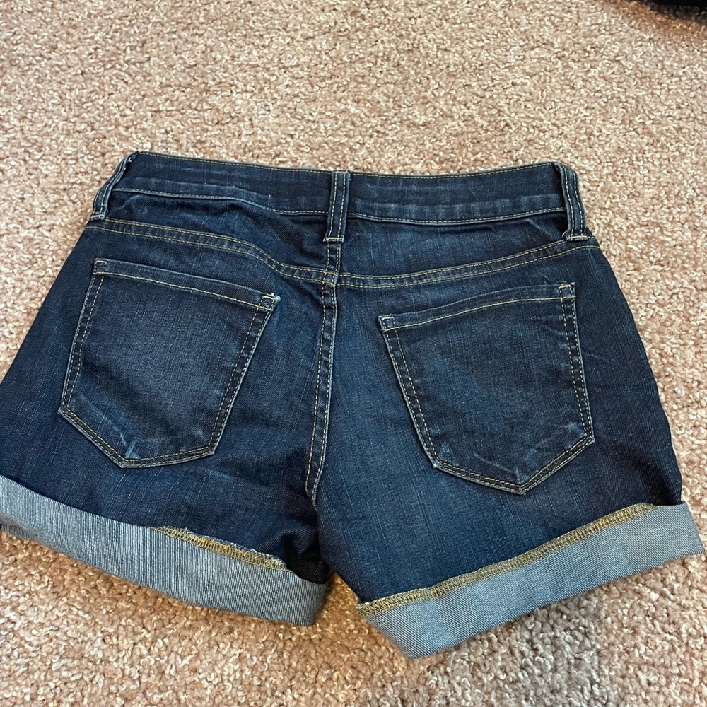 Arizona Womens Jean Shorts Size 0 worn twice in good shape bought for 23$